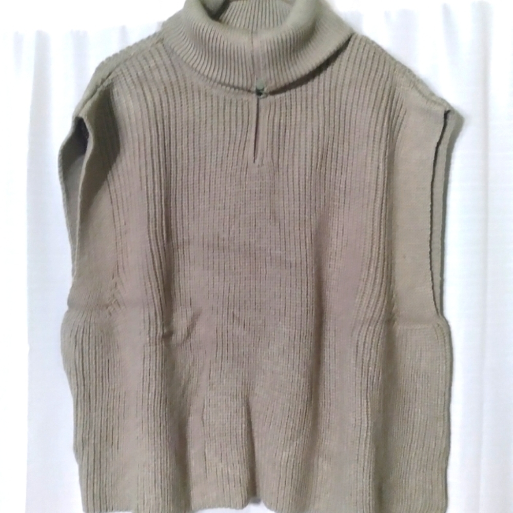 Knit sweater
